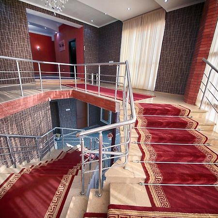 Hotel Tamari Kutaisi Bagian luar foto