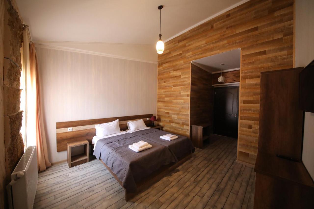 Hotel Tamari Kutaisi Bagian luar foto