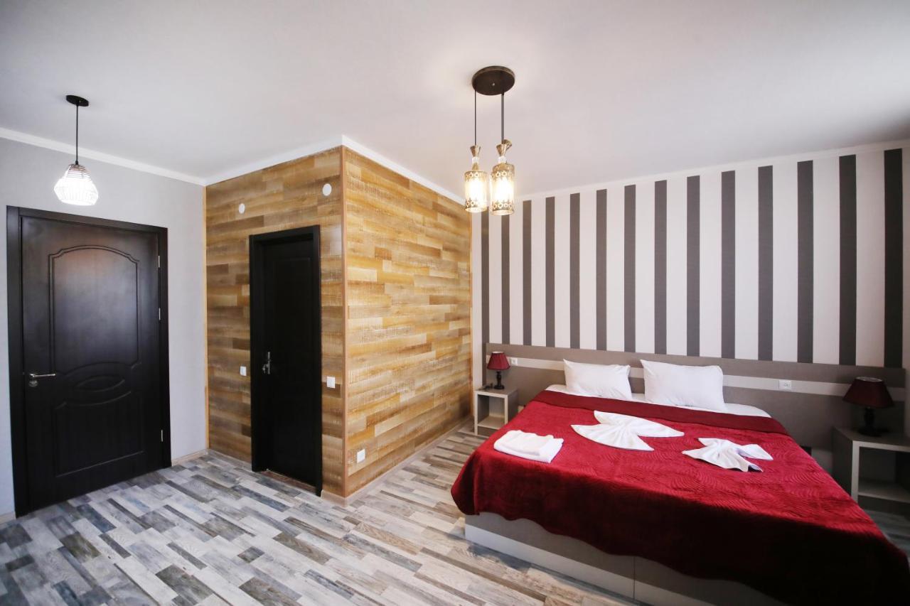 Hotel Tamari Kutaisi Bagian luar foto