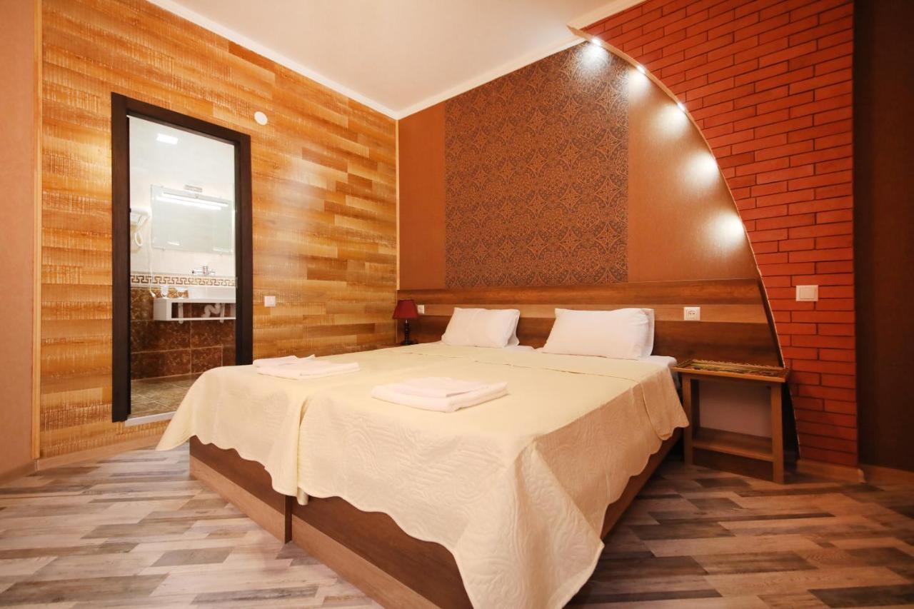 Hotel Tamari Kutaisi Bagian luar foto