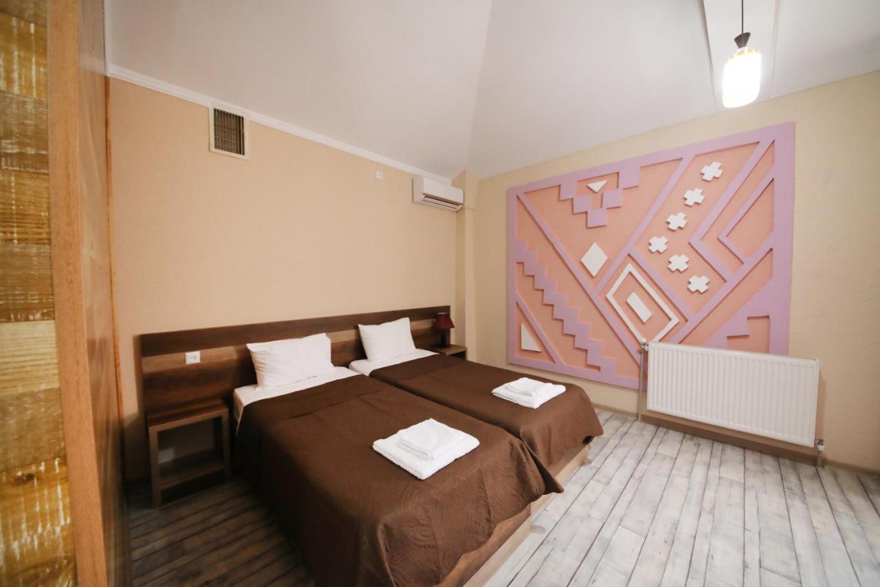 Hotel Tamari Kutaisi Bagian luar foto