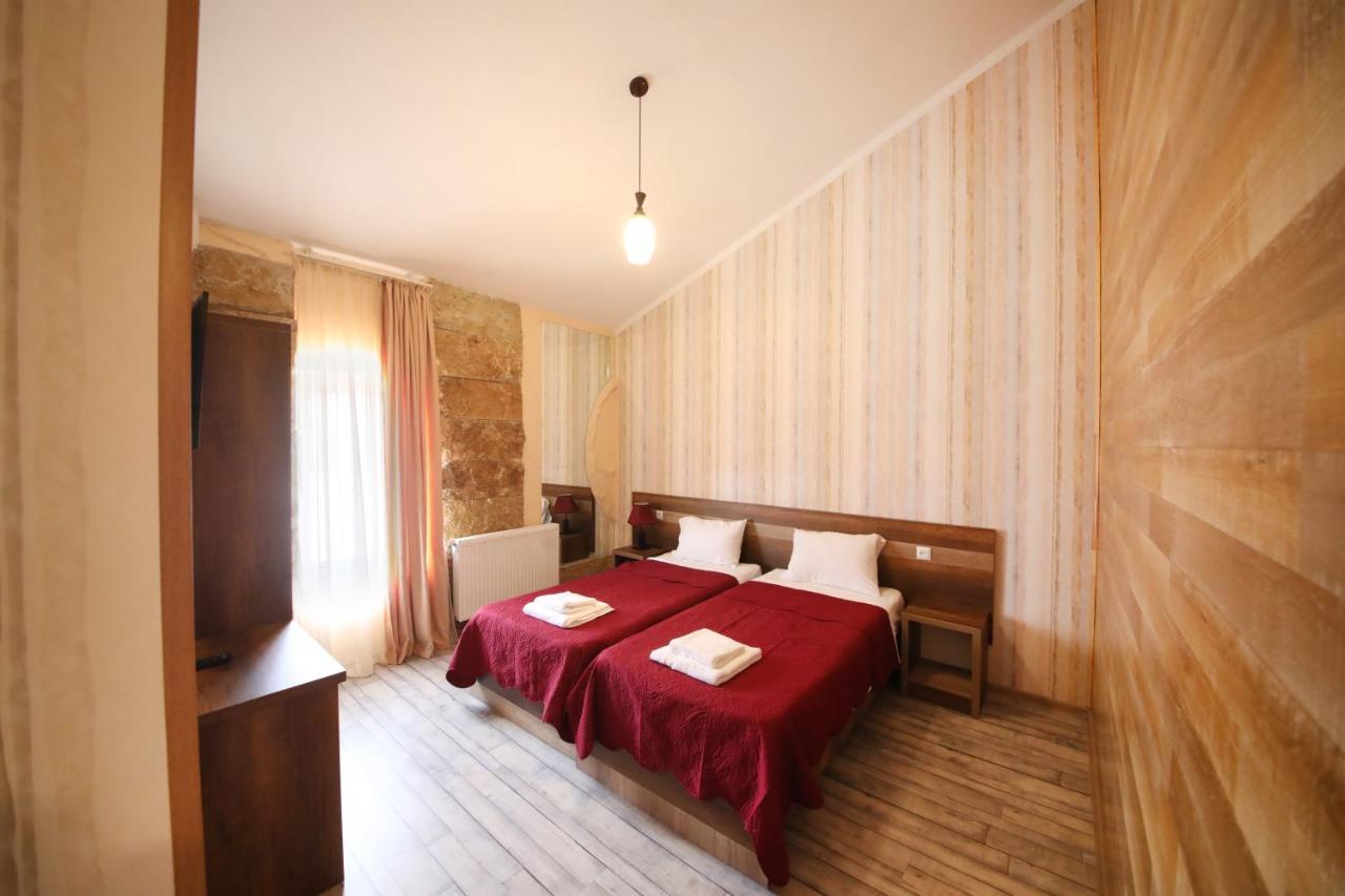 Hotel Tamari Kutaisi Bagian luar foto